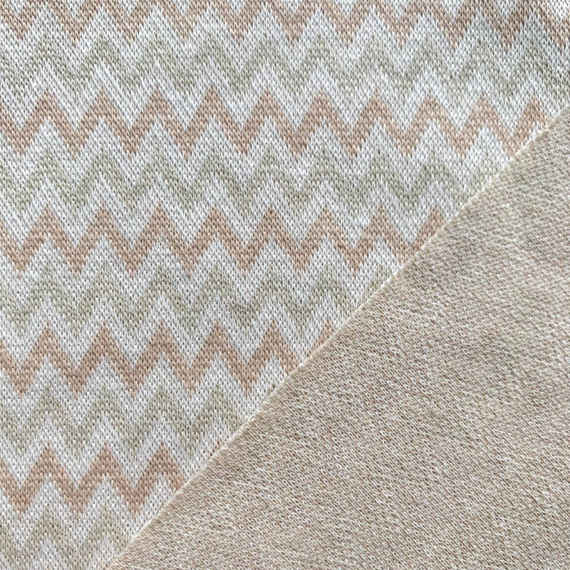 Фото Трикотаж бежевого молочного цвета зигзаг Missoni 33:50 см 1