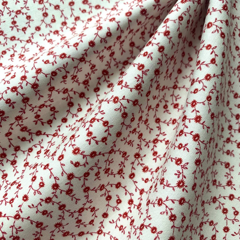 Принтованый хлопок цветы веточки Moda fabrics 110 см молочный/красный