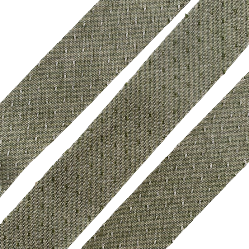 Фото Косая бейка из Японского фактурного хлопка светло-зеленая ширина 4 см 2
